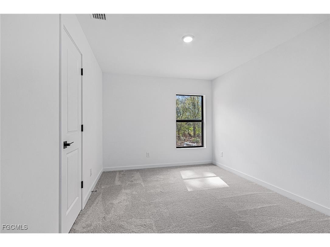 156 Yager Circle Fort Myers FL 33913 2025007033 image19