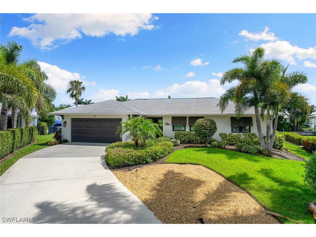 1560 Bluefin Court Naples FL 34102 224056392 image1