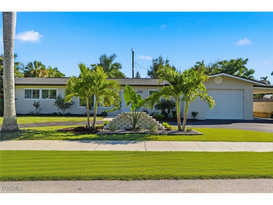 1560 Ricardo Avenue Fort Myers FL 33901 2025010871 image1