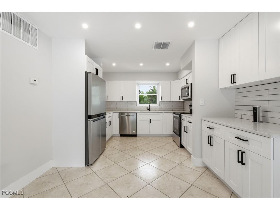 1560 Ricardo Avenue Fort Myers FL 33901 2025010871 image12