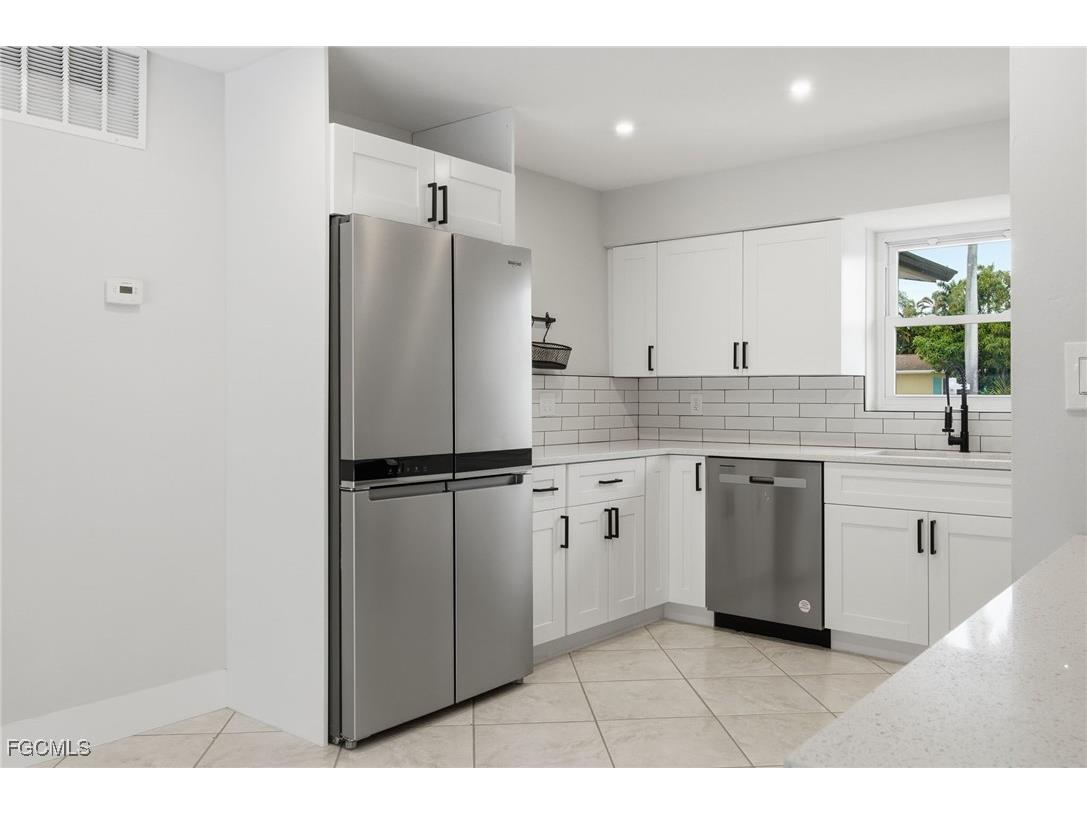 1560 Ricardo Avenue Fort Myers FL 33901 2025010871 image14