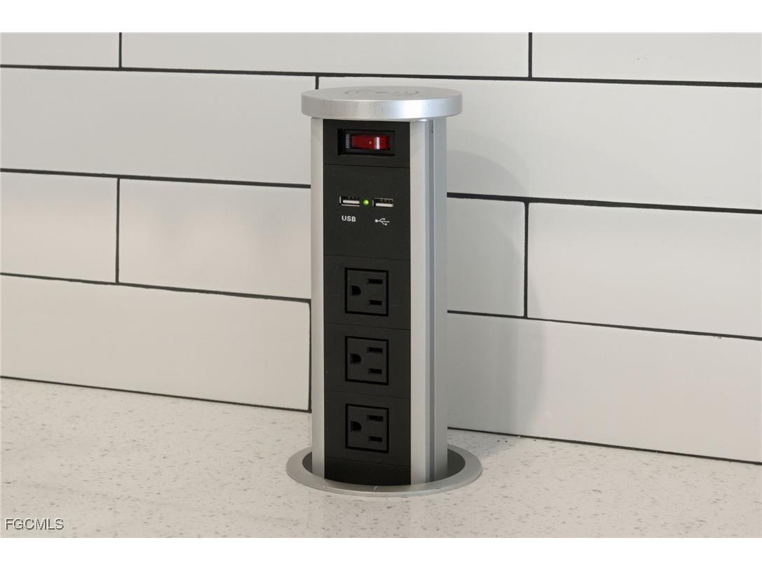 1560 Ricardo Avenue Fort Myers FL 33901 2025010871 image15