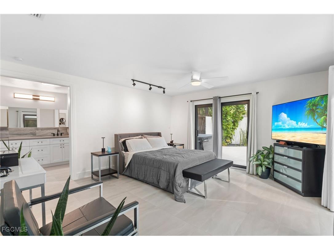 15600 Light Blue Circle Fort Myers FL 33908 2025010763 image28