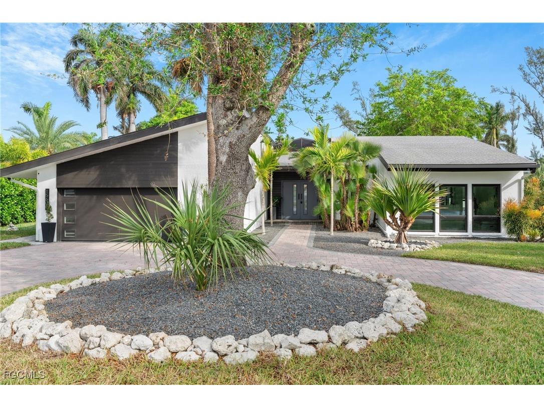 15600 Light Blue Circle Fort Myers FL 33908 2025010763 image3