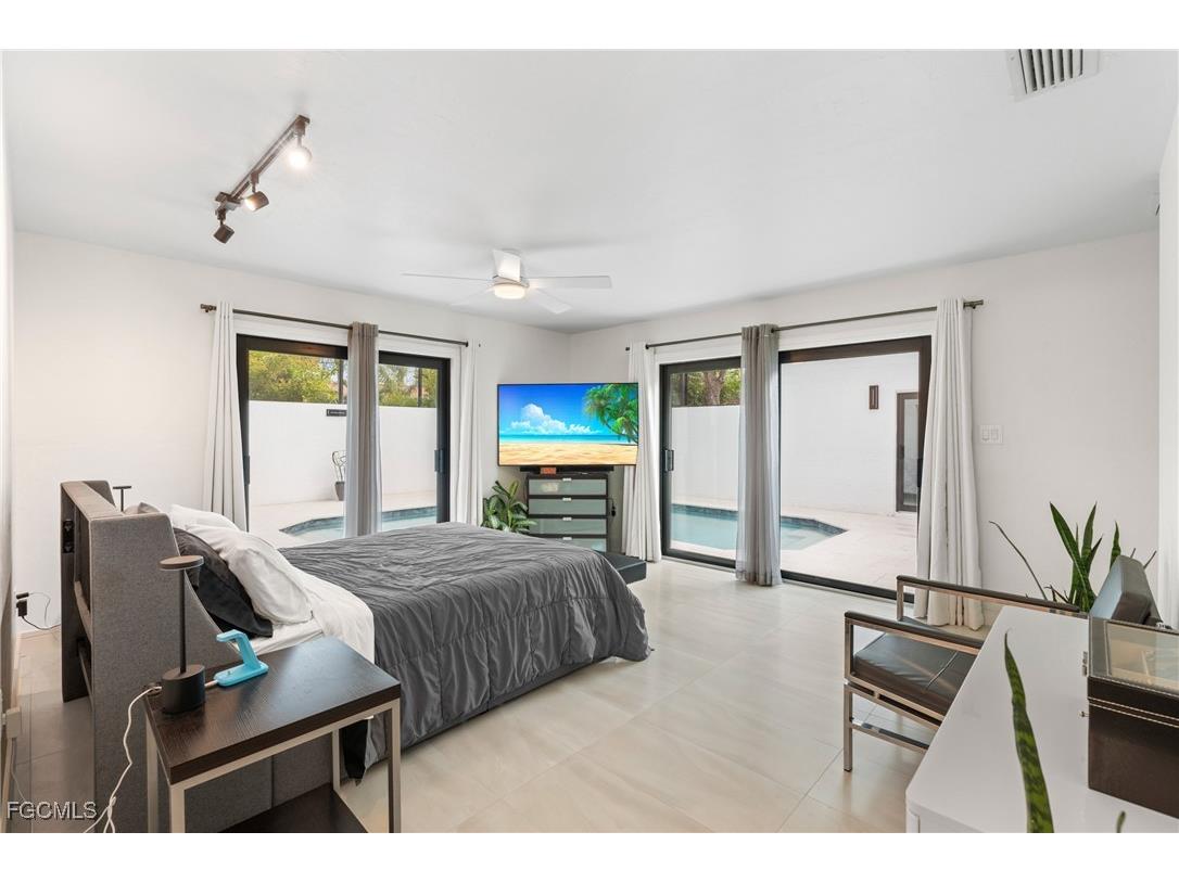 15600 Light Blue Circle Fort Myers FL 33908 2025010763 image30