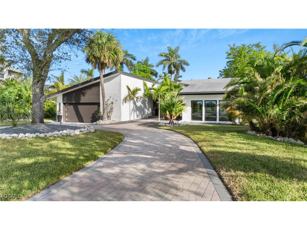 15600 Light Blue Circle Fort Myers FL 33908 2025010763 image4