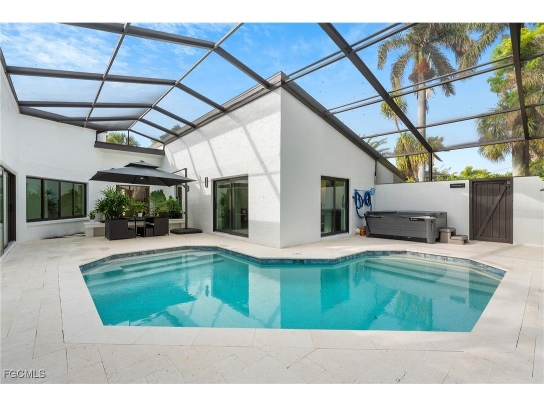 15600 Light Blue Circle Fort Myers FL 33908 2025010763 image40