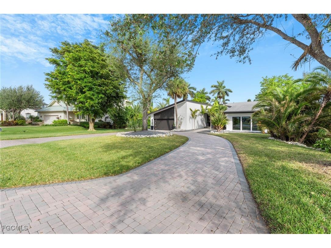 15600 Light Blue Circle Fort Myers FL 33908 2025010763 image5