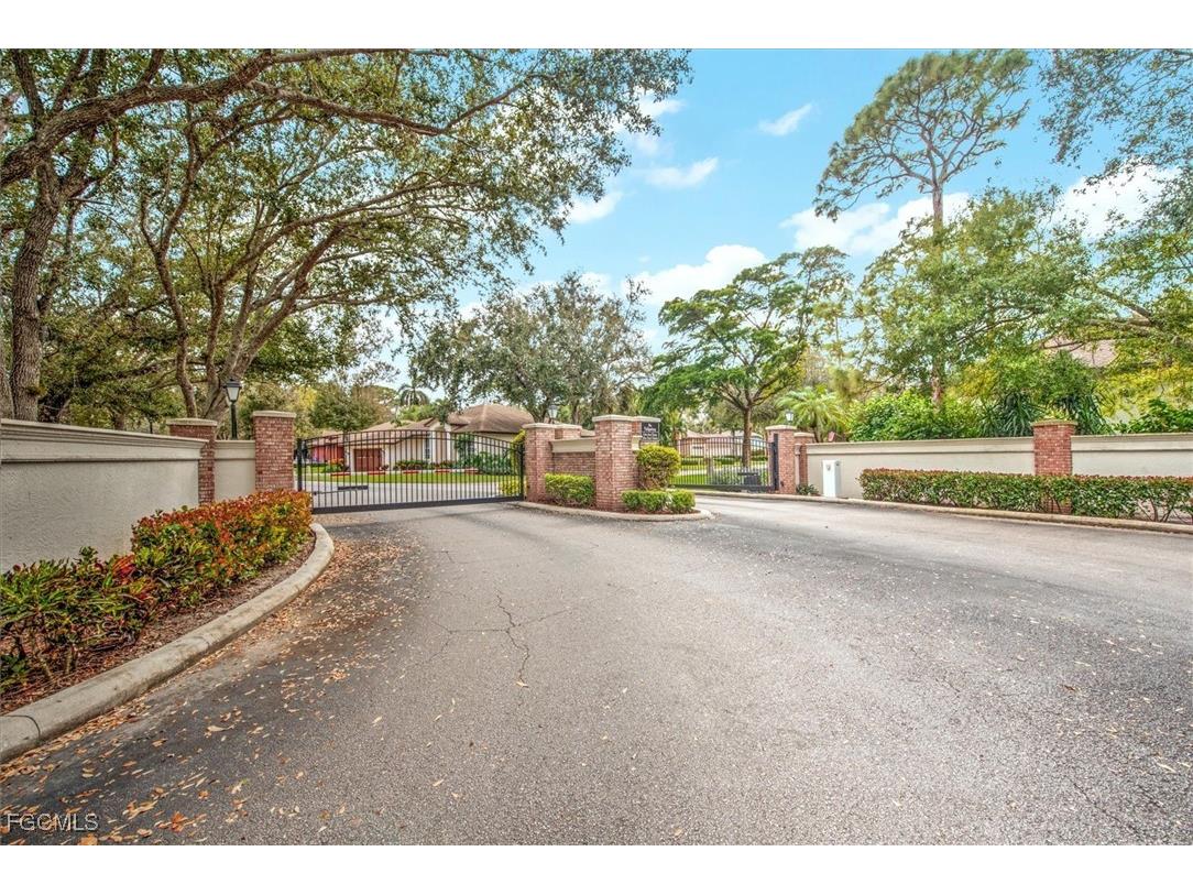 15600 Willow Oak Court Fort Myers FL 33912 2025007747 image5