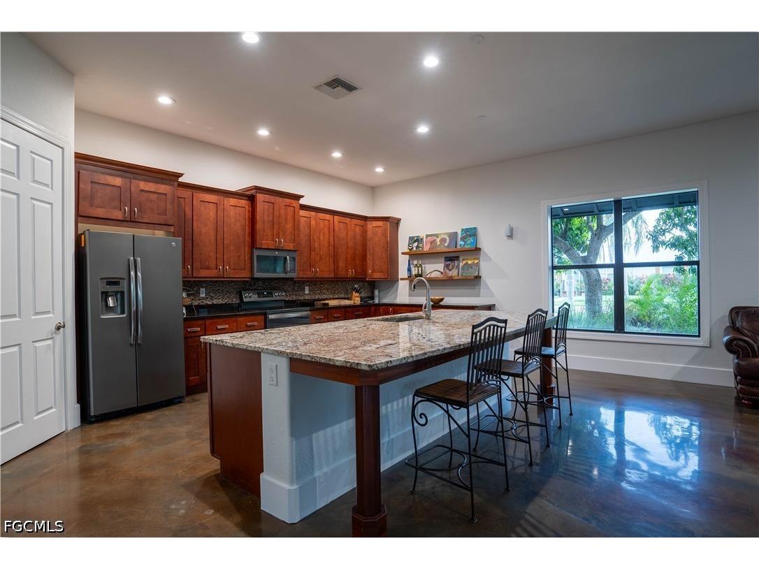 1561 Lynwood Avenue Fort Myers FL 33901 2026015834 image3
