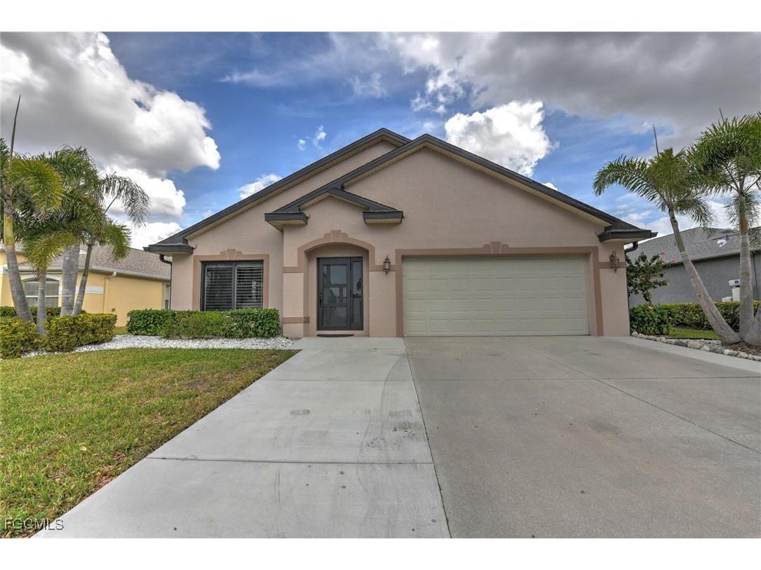 15613 Beachcomber Avenue Fort Myers FL 33908 2025018137 image1