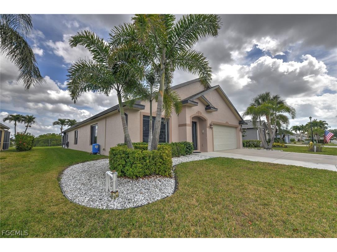 15613 Beachcomber Avenue Fort Myers FL 33908 2026007725 image3
