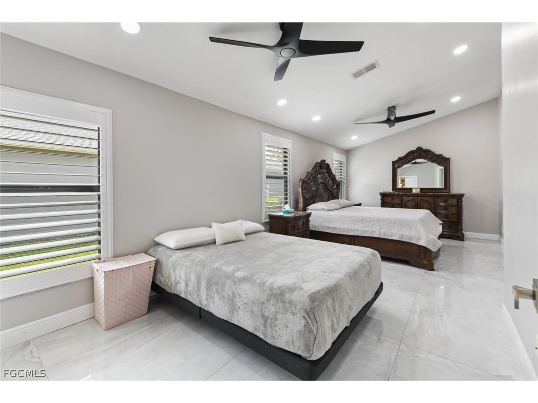 15613 Beachcomber Avenue Fort Myers FL 33908 2026007725 image32