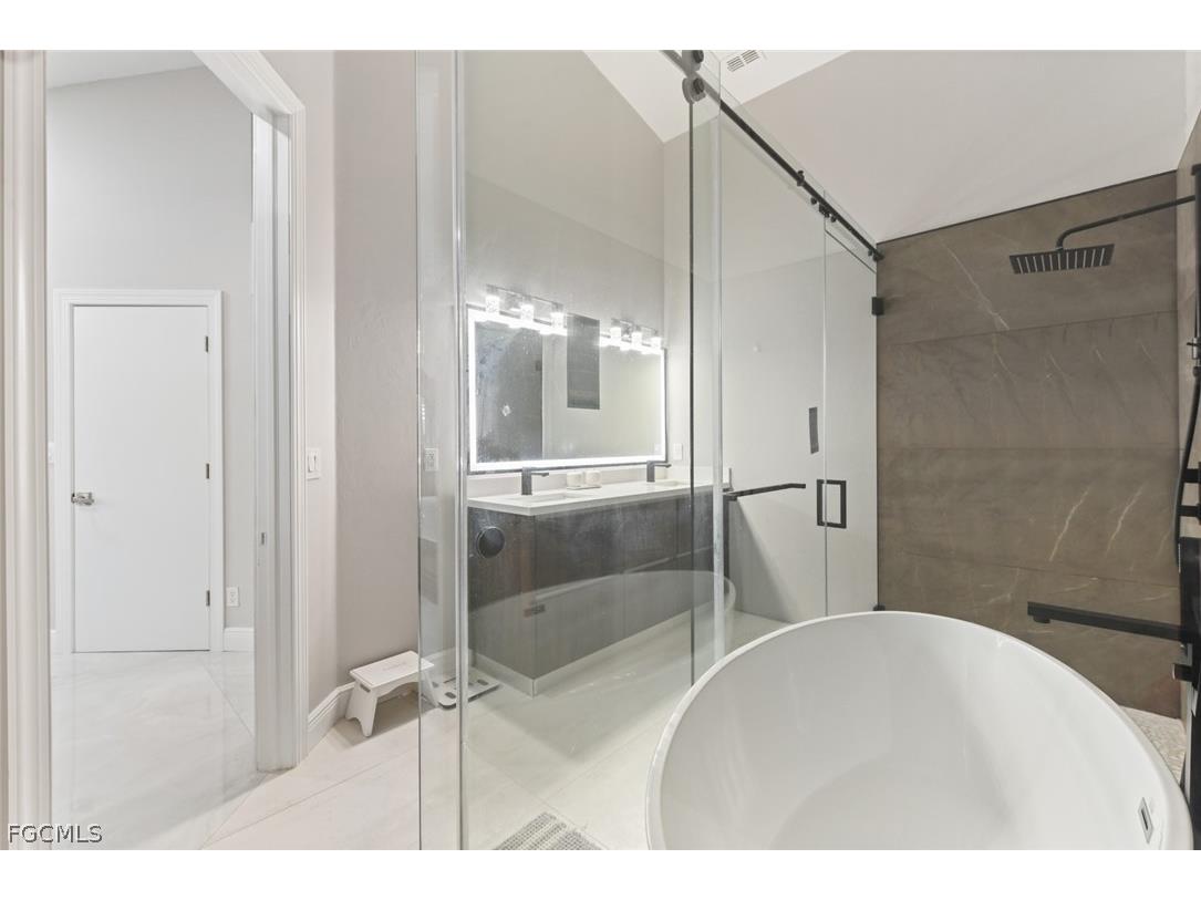 15613 Beachcomber Avenue Fort Myers FL 33908 2026007725 image39