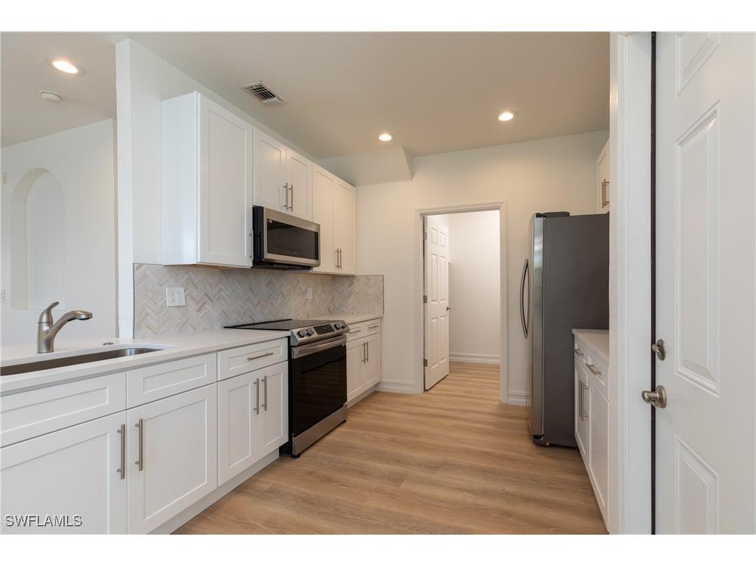 15618 Summit Place Circle #396 Naples FL 34119 225058504 image6