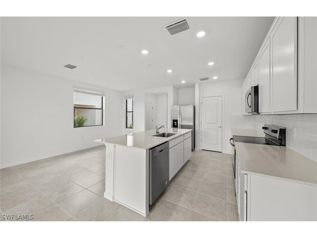 1562 Lake Jessup Circle Cape Coral FL 33909 226012340 image11