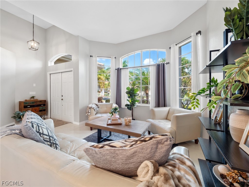 15620 Laguna Hills Drive Fort Myers FL 33908 2026009411 image8