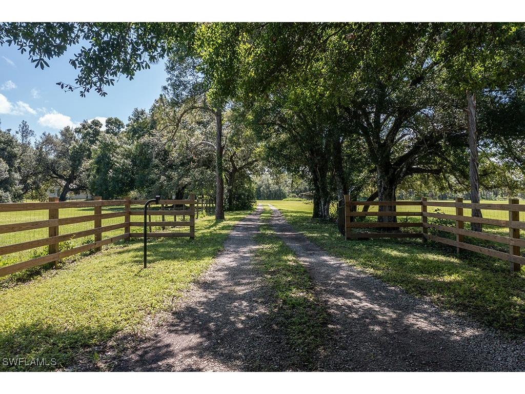 15621 Wendy Lane Fort Myers FL 33905 225056953 image1