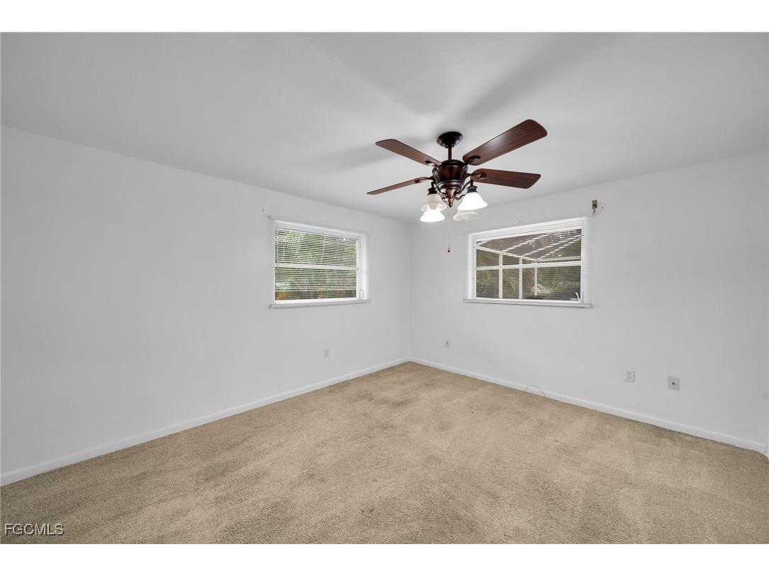 1563 Covington Circle E Fort Myers FL 33919 2025012457 image19