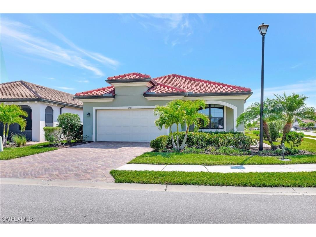 1563 Santiago Circle Naples FL 34113 224015913 image1