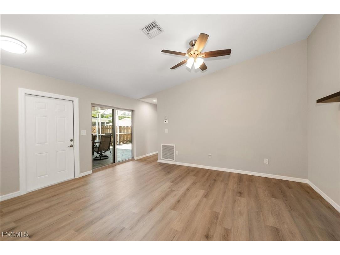 15630 Crystal Lake Drive #102 North Fort Myers FL 33917 2025013884 image3