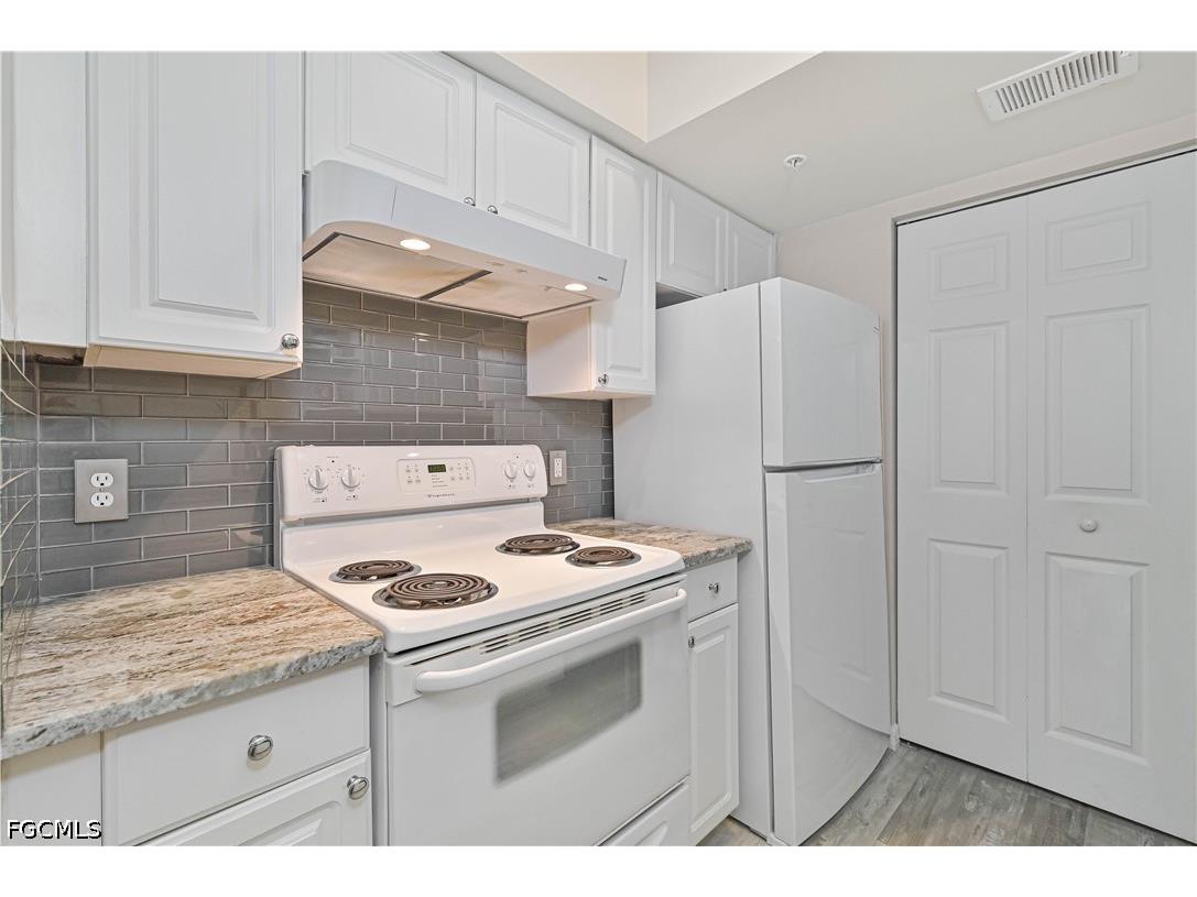 15630 Ocean Walk Circle #111 Fort Myers FL 33908 2026019400 image5