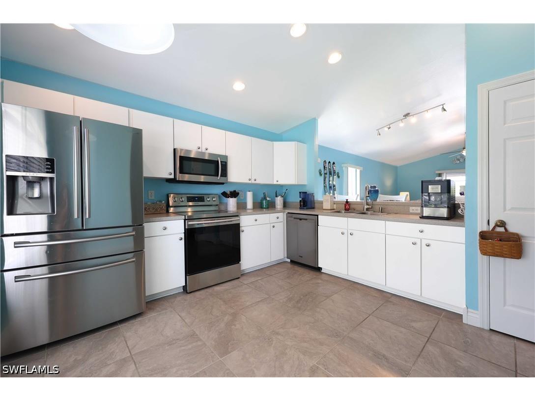 15633 Beachcomber Avenue Fort Myers FL 33908 226024050 image9