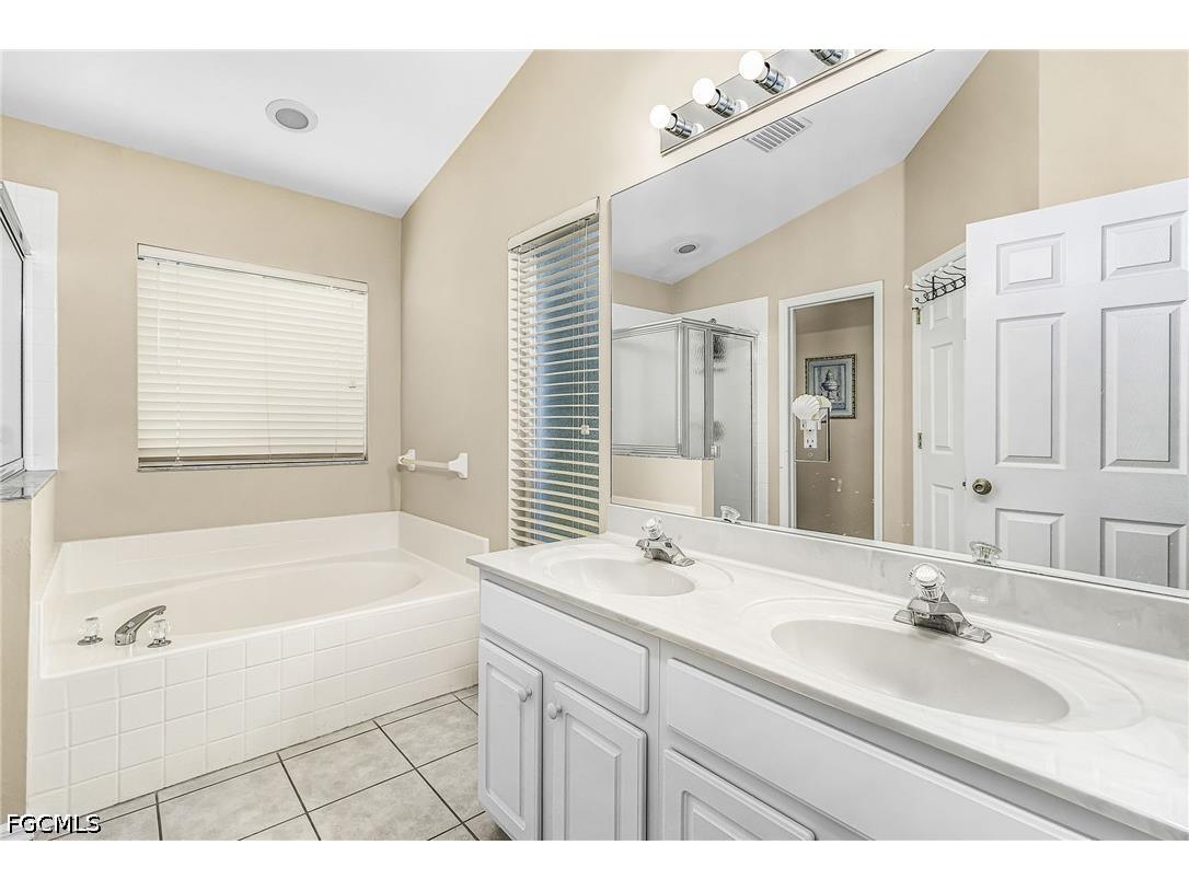 15638 Beachcomber Avenue Fort Myers FL 33908 2026021719 image10