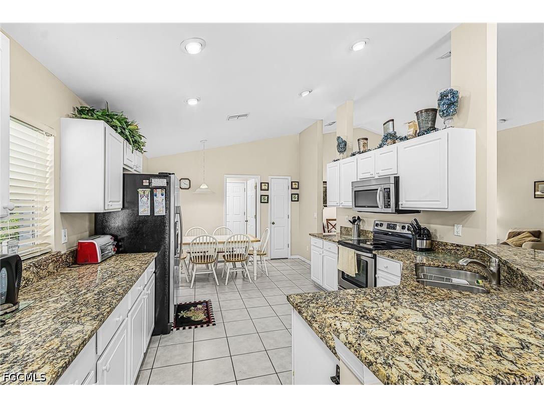 15638 Beachcomber Avenue Fort Myers FL 33908 2026021719 image17
