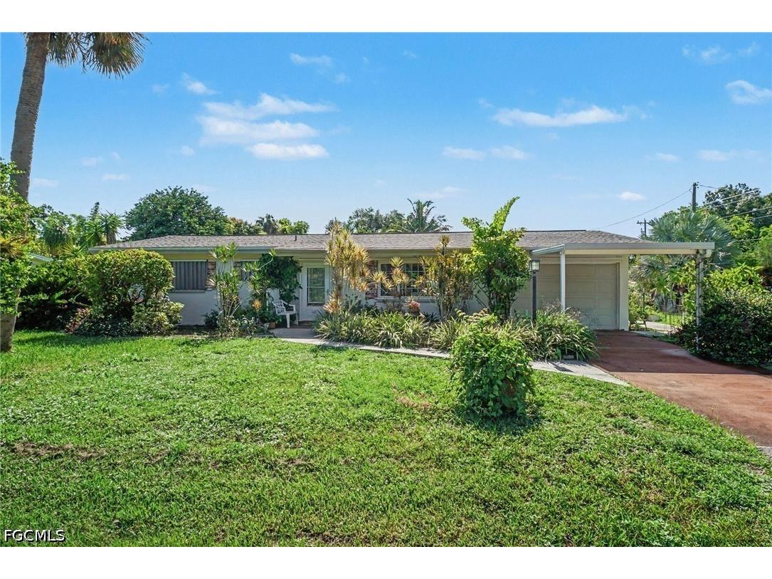 1564 Ixora Drive North Fort Myers FL 33917 2026029294 image1