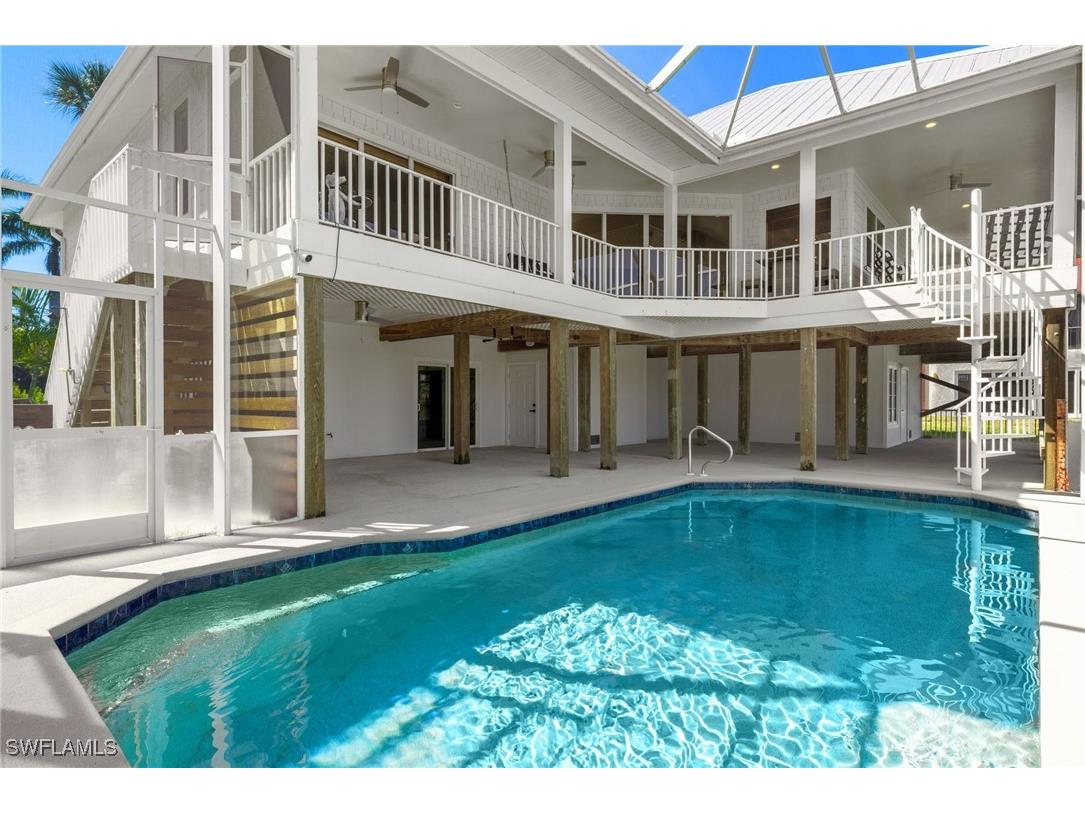 1564 Middle Gulf Drive Sanibel FL 33957 225056213 image1