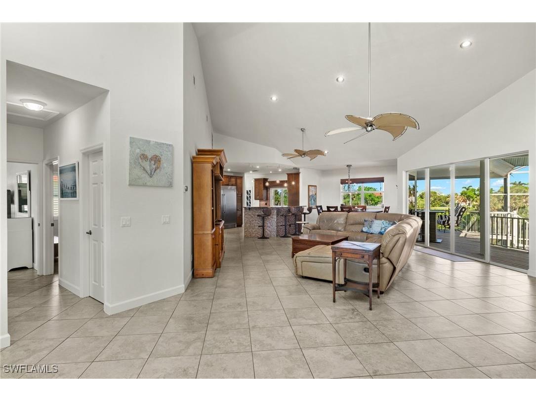 1564 Middle Gulf Drive Sanibel FL 33957 225056213 image11