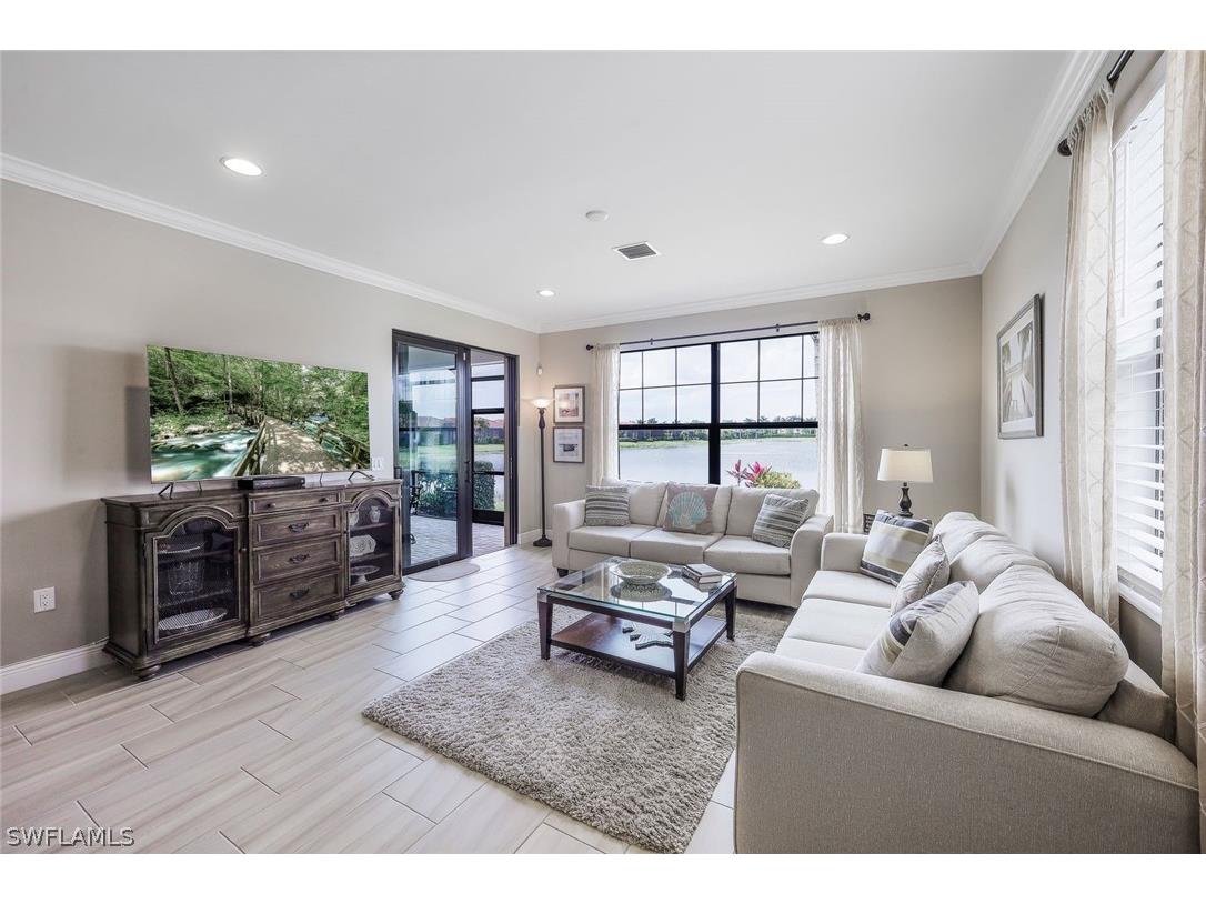 1565 Oceania Drive S Naples FL 34113 224027283 image1