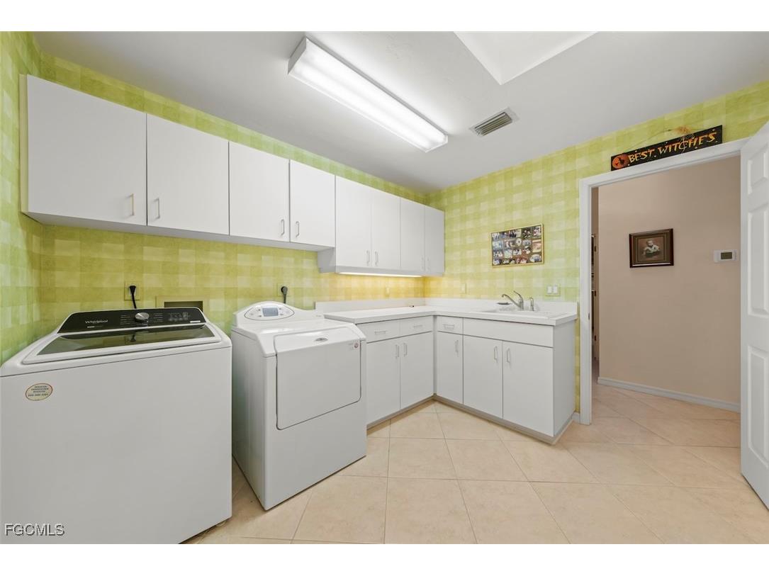 15650 Queensferry Drive Fort Myers FL 33912 2025026139 image36