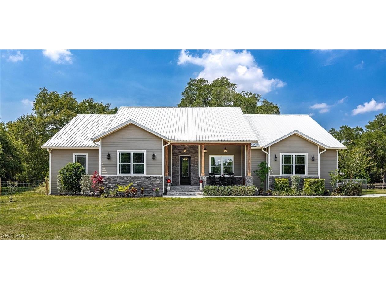 1566 Winchester Avenue E Labelle FL 33935 223055141 image1