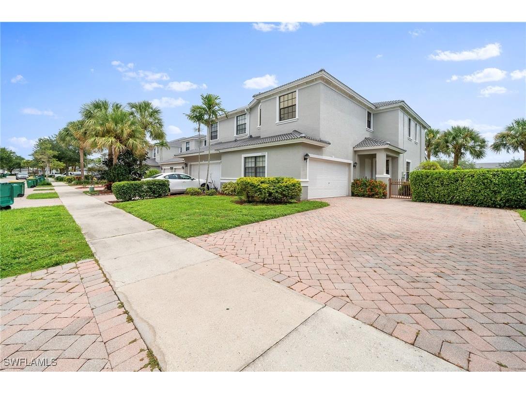 15662 Summit Place Circle #385 Naples FL 34119 225068232 image1