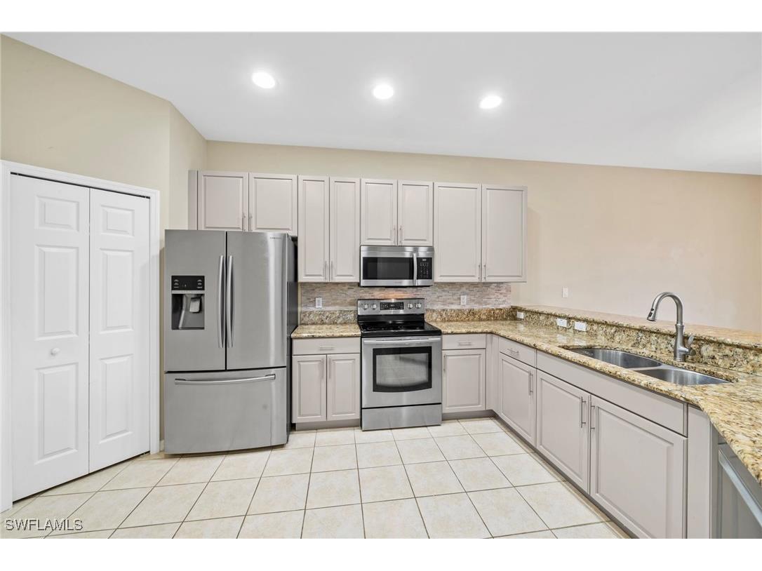 15662 Summit Place Circle #385 Naples FL 34119 225068232 image5