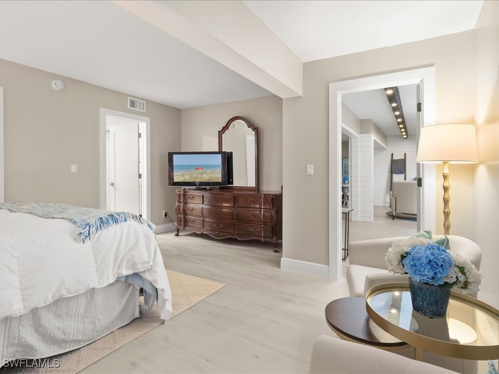 1568 Gulf Shore Boulevard N #4 Naples FL 34102 225079862 image22