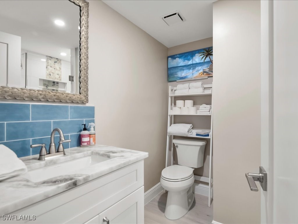 1568 Gulf Shore Boulevard N #4 Naples FL 34102 225079862 image27