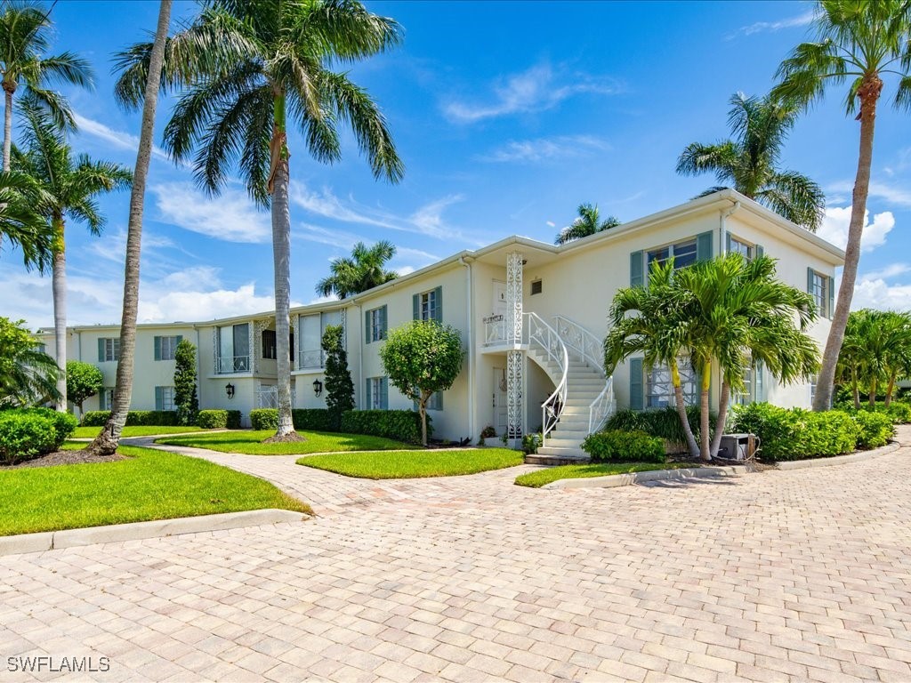 1568 Gulf Shore Boulevard N #4 Naples FL 34102 225079862 image42