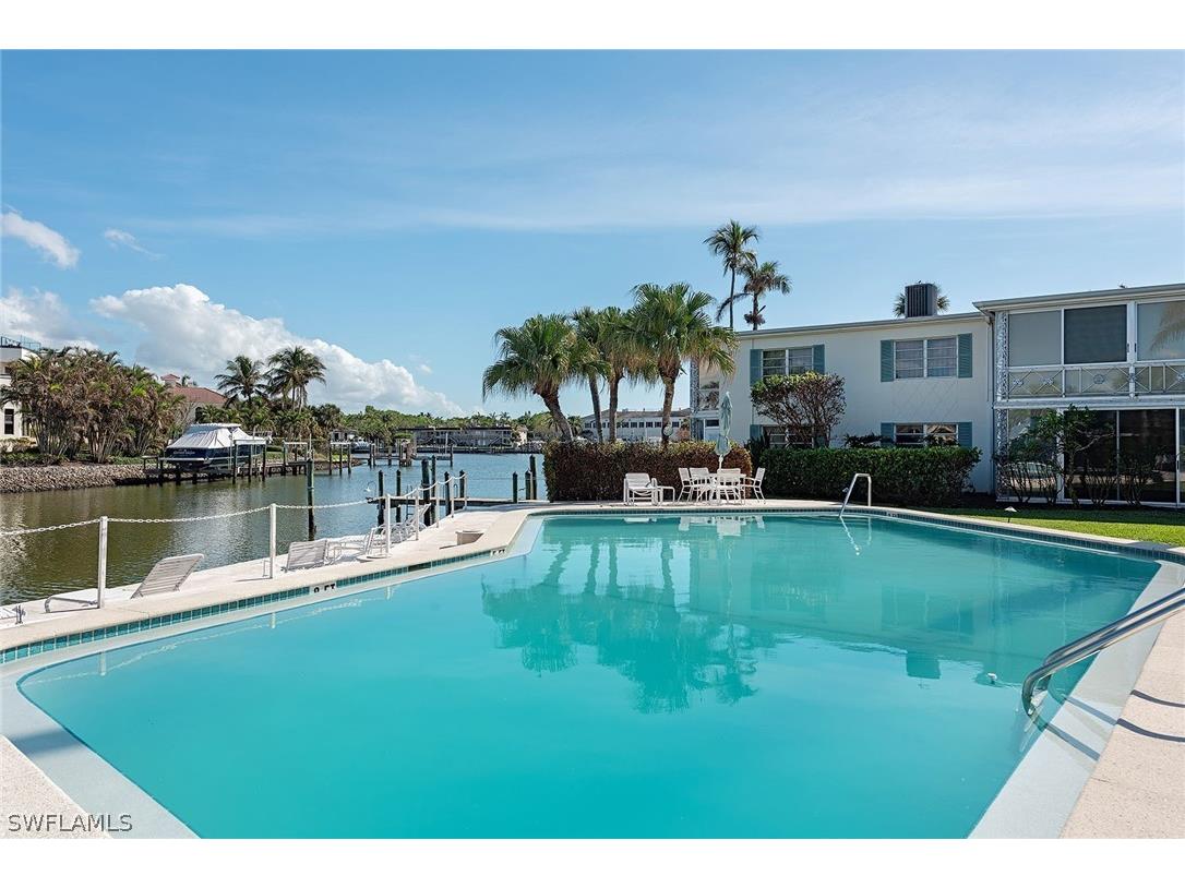 1568 Gulf Shore Boulevard N #5 Naples FL 34102 224092346 image12