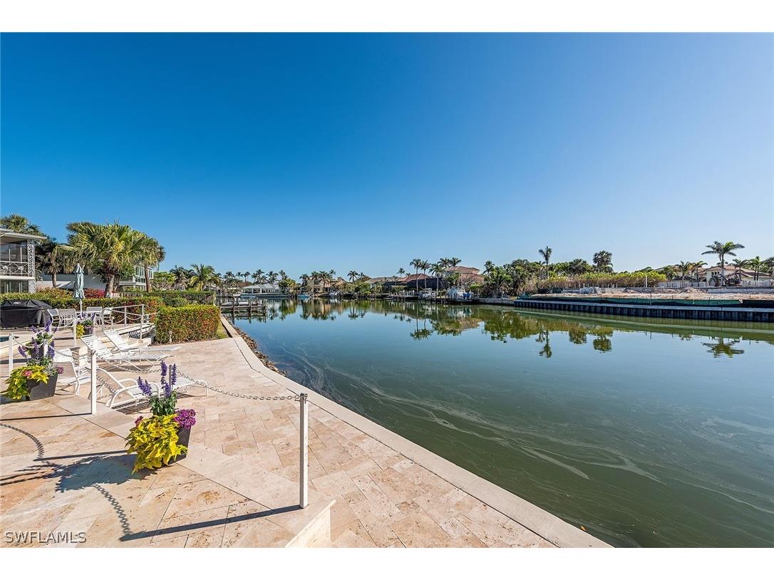 1568 Gulf Shore Boulevard N #5 Naples FL 34102 224092346 image13