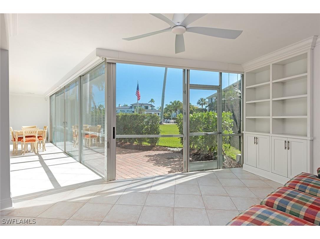 1568 Gulf Shore Boulevard N #5 Naples FL 34102 224092346 image3