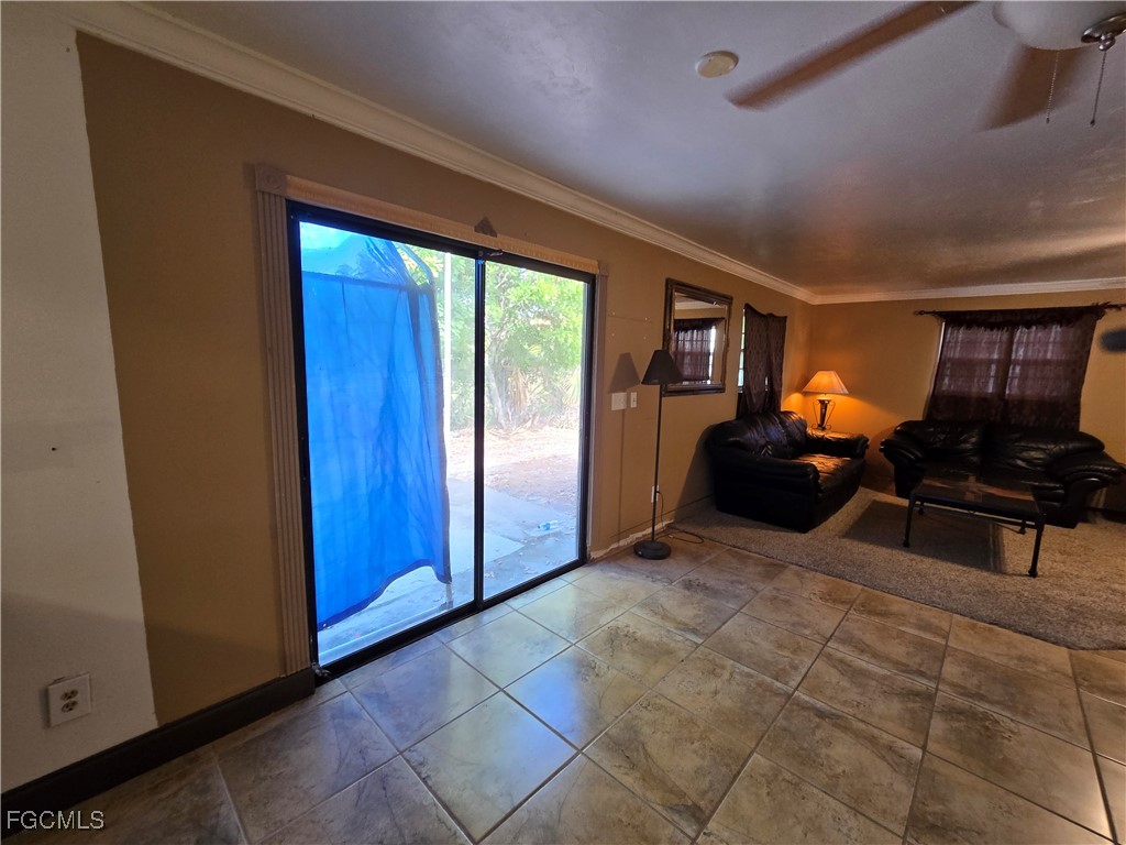 1569 Maple Drive Fort Myers FL 33907 2025024886 image3