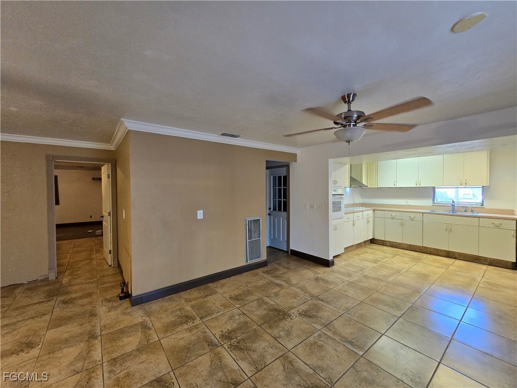 1569 Maple Drive Fort Myers FL 33907 2025024886 image5