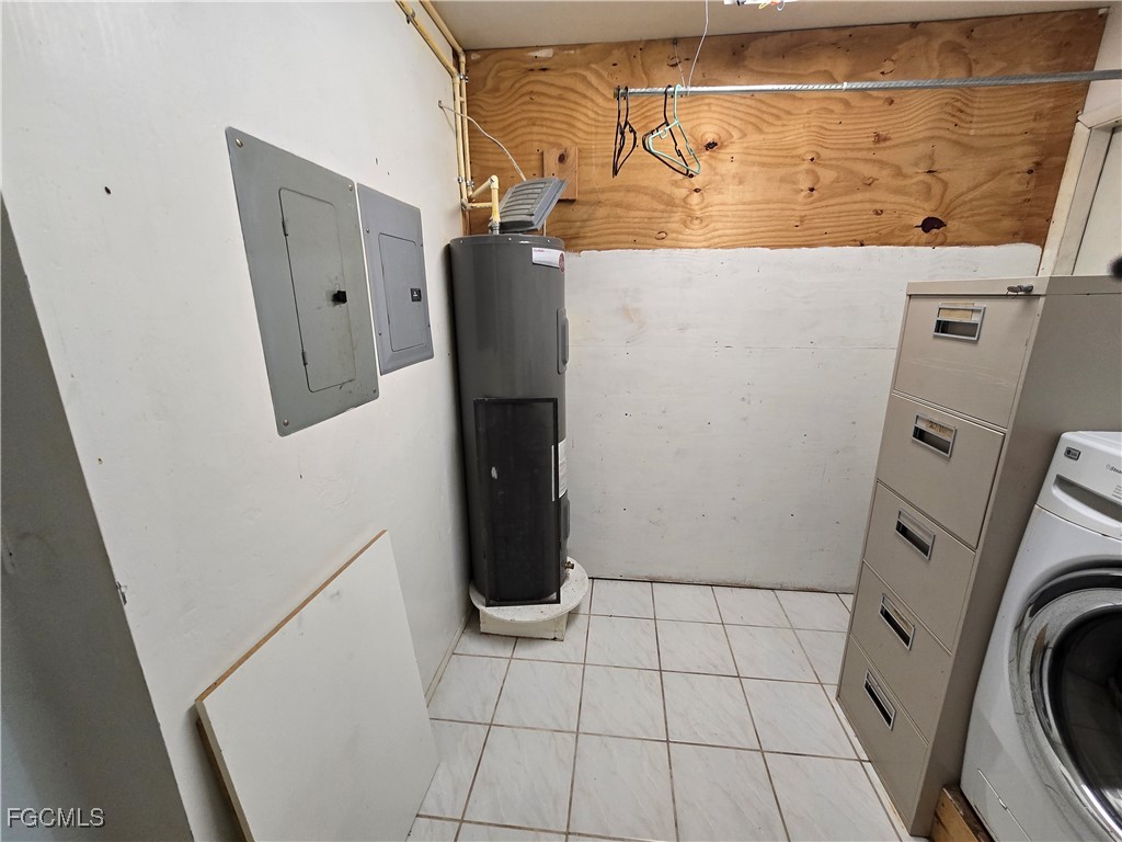 1569 Maple Drive Fort Myers FL 33907 2025024886 image7