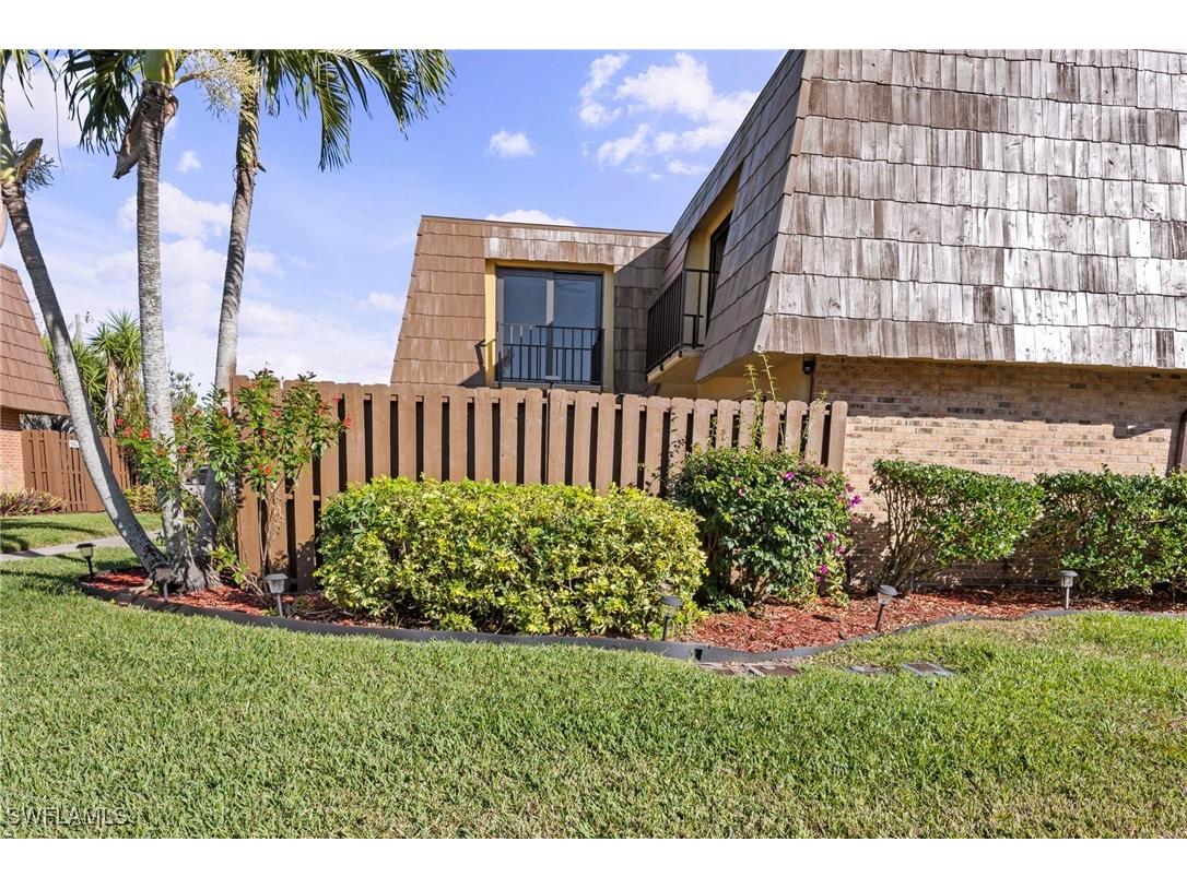 1569 Park Meadows Drive #2 Fort Myers FL 33907 226003596 image2