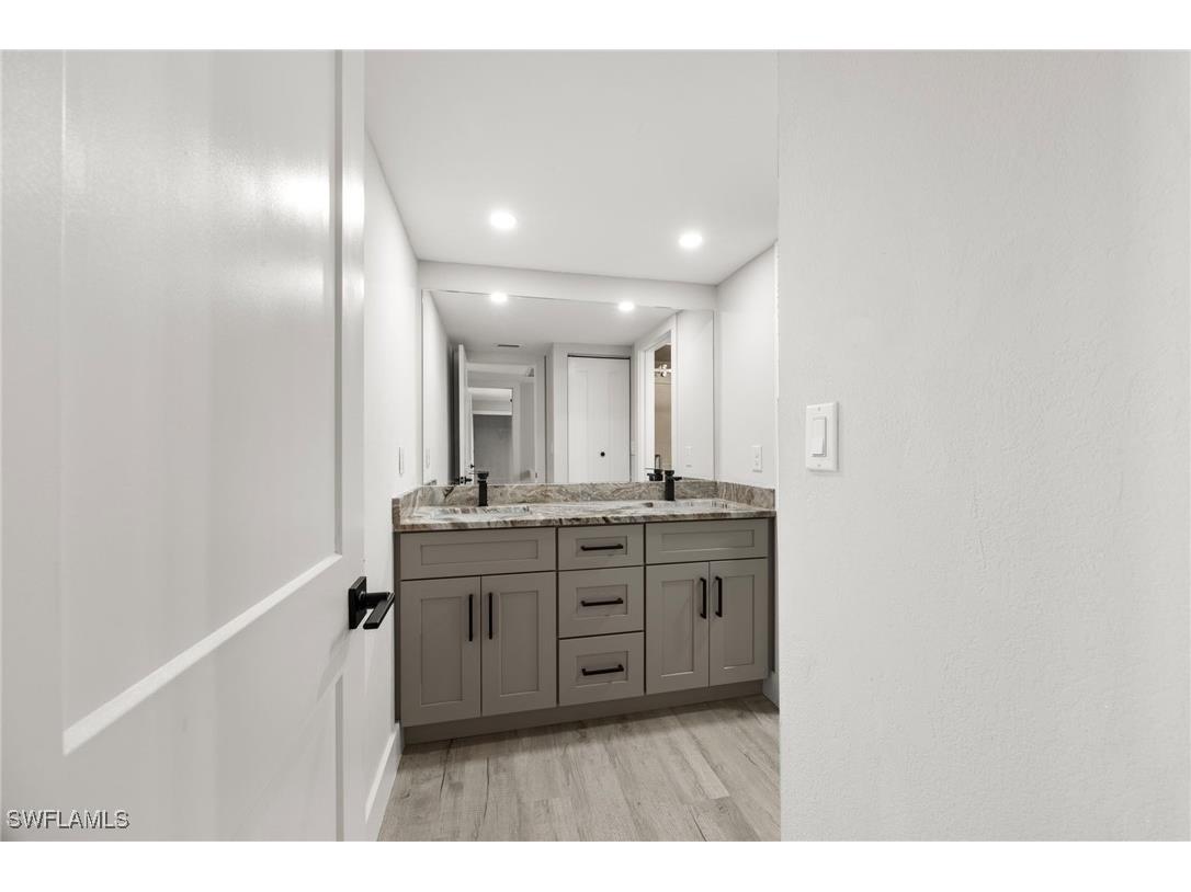 1569 Park Meadows Drive #2 Fort Myers FL 33907 226003596 image20