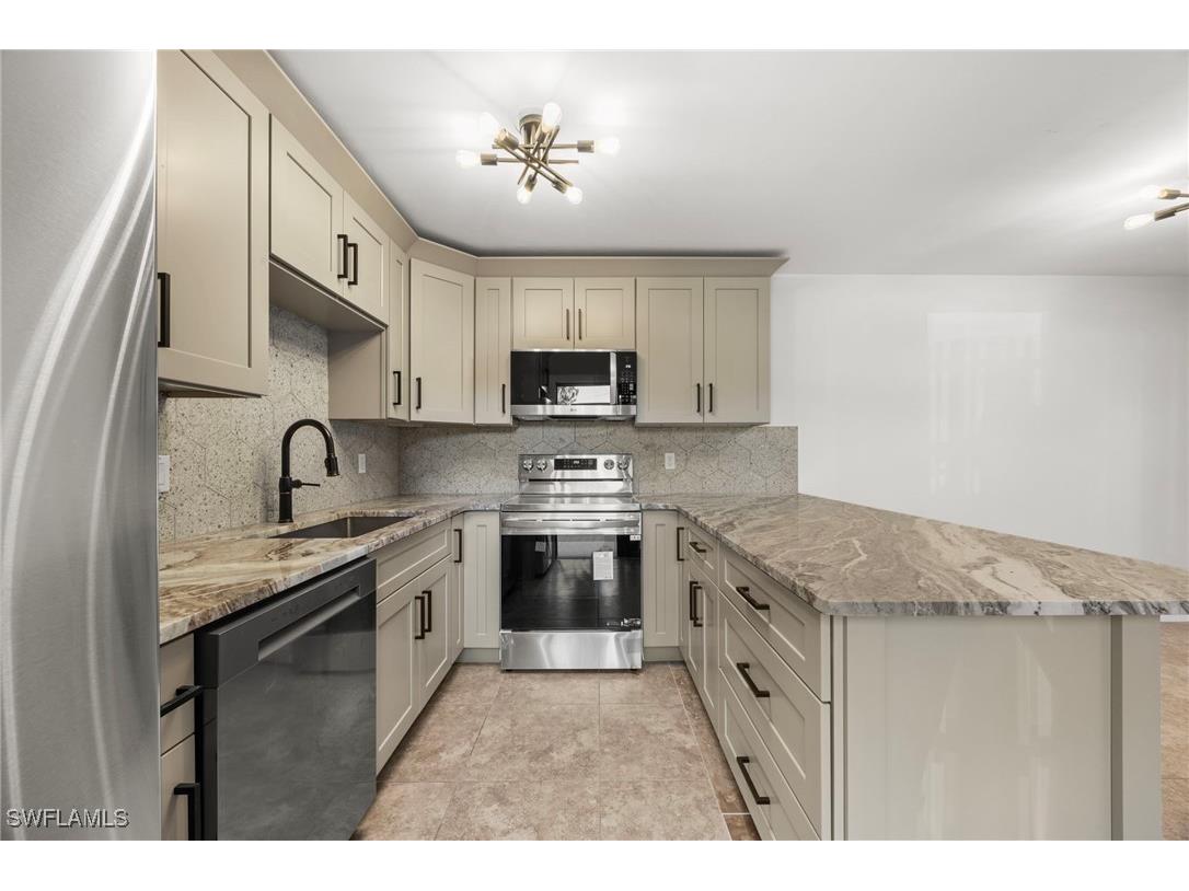 1569 Park Meadows Drive #2 Fort Myers FL 33907 226003596 image5