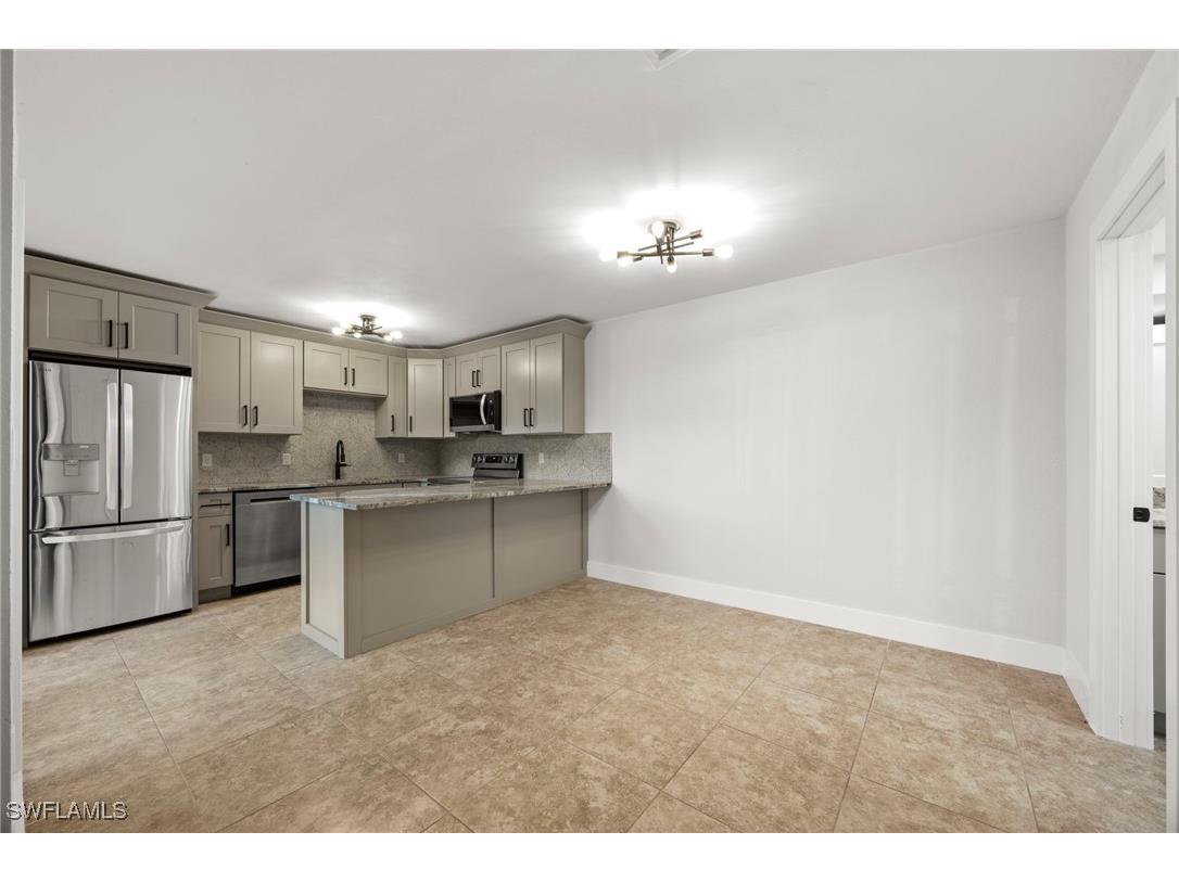 1569 Park Meadows Drive #2 Fort Myers FL 33907 226003596 image7